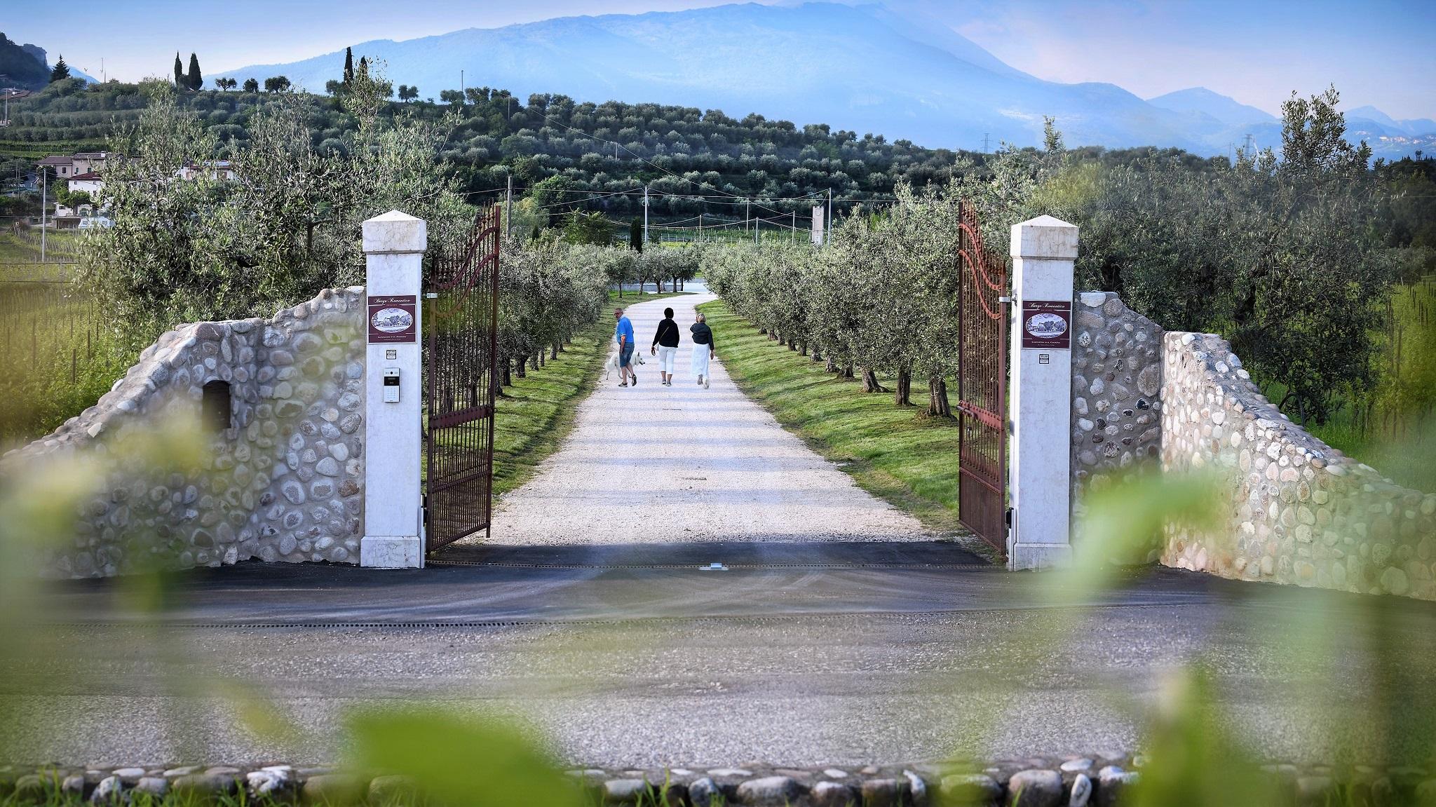 Borgo Romantico Relais Hotel Cavaion Veronese Exterior photo