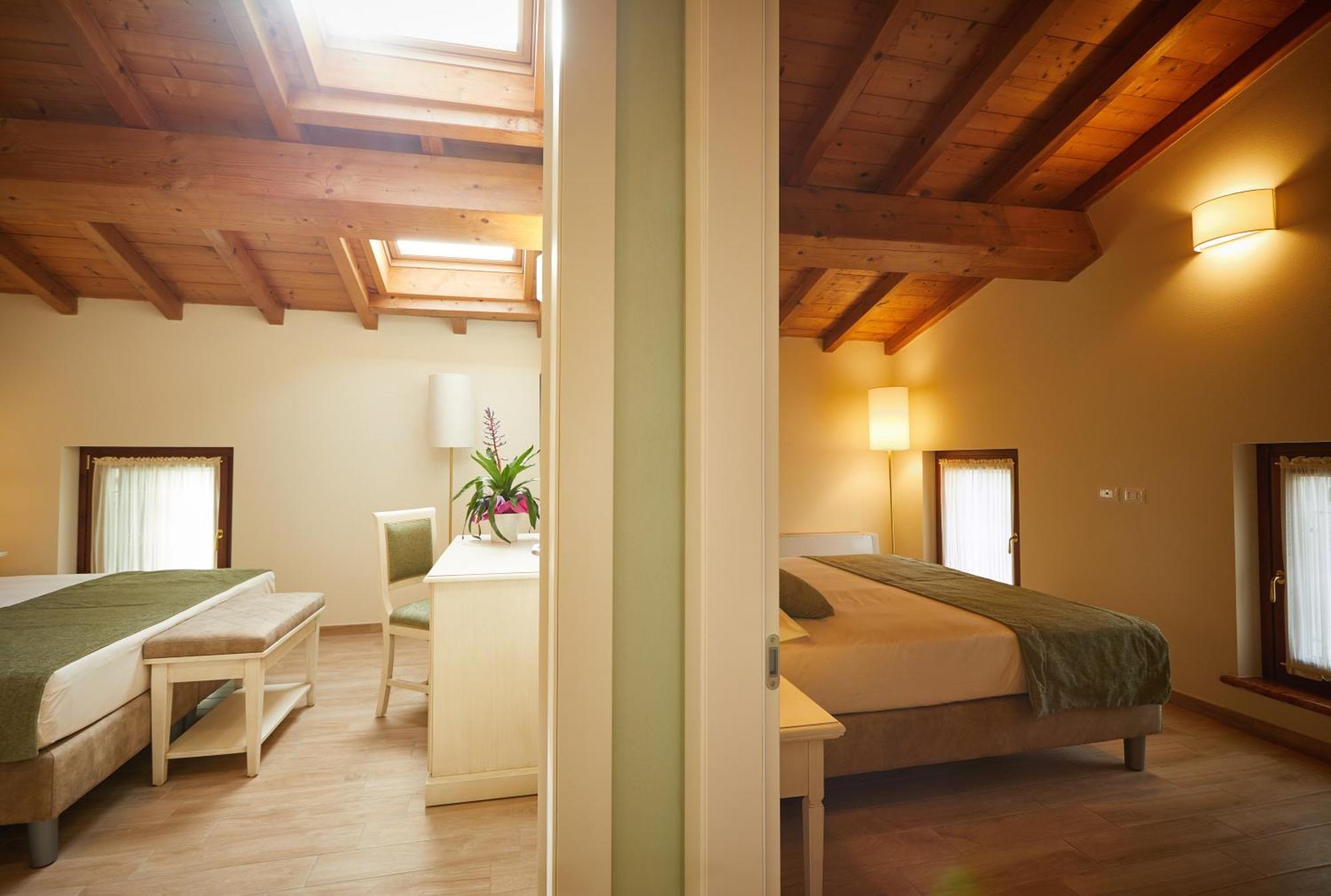 Borgo Romantico Relais Hotel Cavaion Veronese Room photo