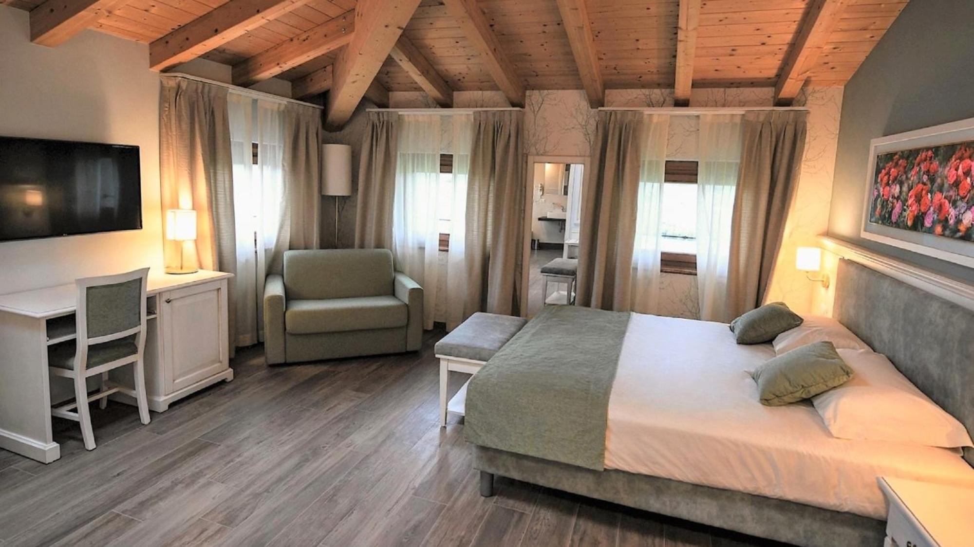 Borgo Romantico Relais Hotel Cavaion Veronese Room photo